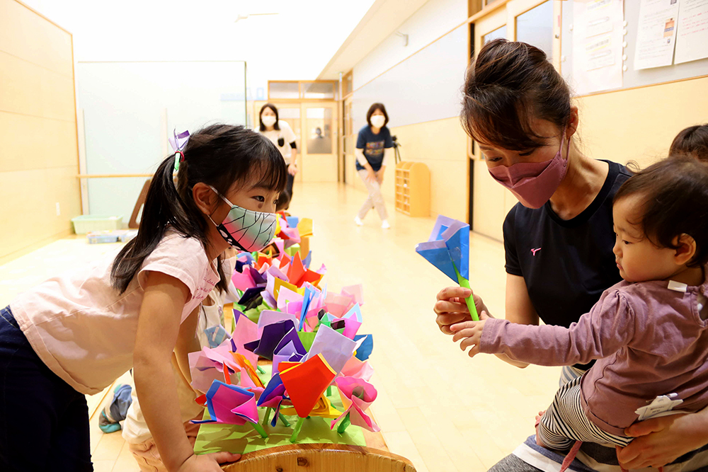 0歳児にお花をプレゼント